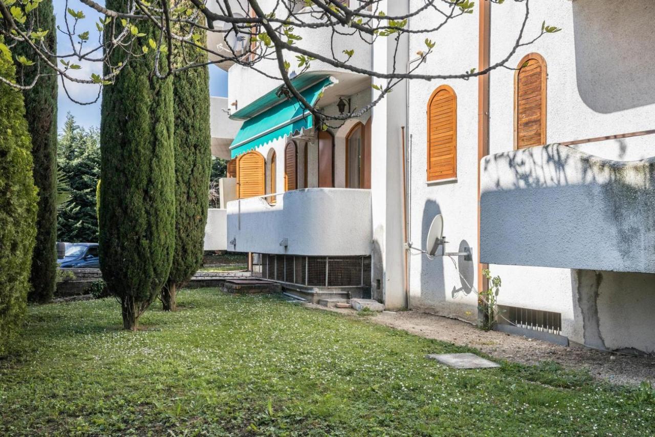 Il Bianconiglio Peschiera del Garda Exterior foto